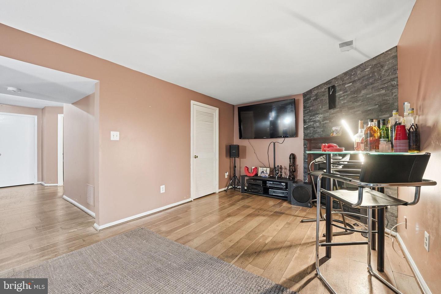 8514 CHARNWOOD CT, MANASSAS, Virginia 20111, 3 Bedrooms Bedrooms, ,3 BathroomsBathrooms,Residential,For sale,8514 CHARNWOOD CT,VAPW2107434 MLS # VAPW2107434