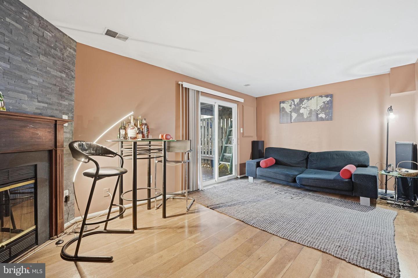 8514 CHARNWOOD CT, MANASSAS, Virginia 20111, 3 Bedrooms Bedrooms, ,3 BathroomsBathrooms,Residential,For sale,8514 CHARNWOOD CT,VAPW2107434 MLS # VAPW2107434