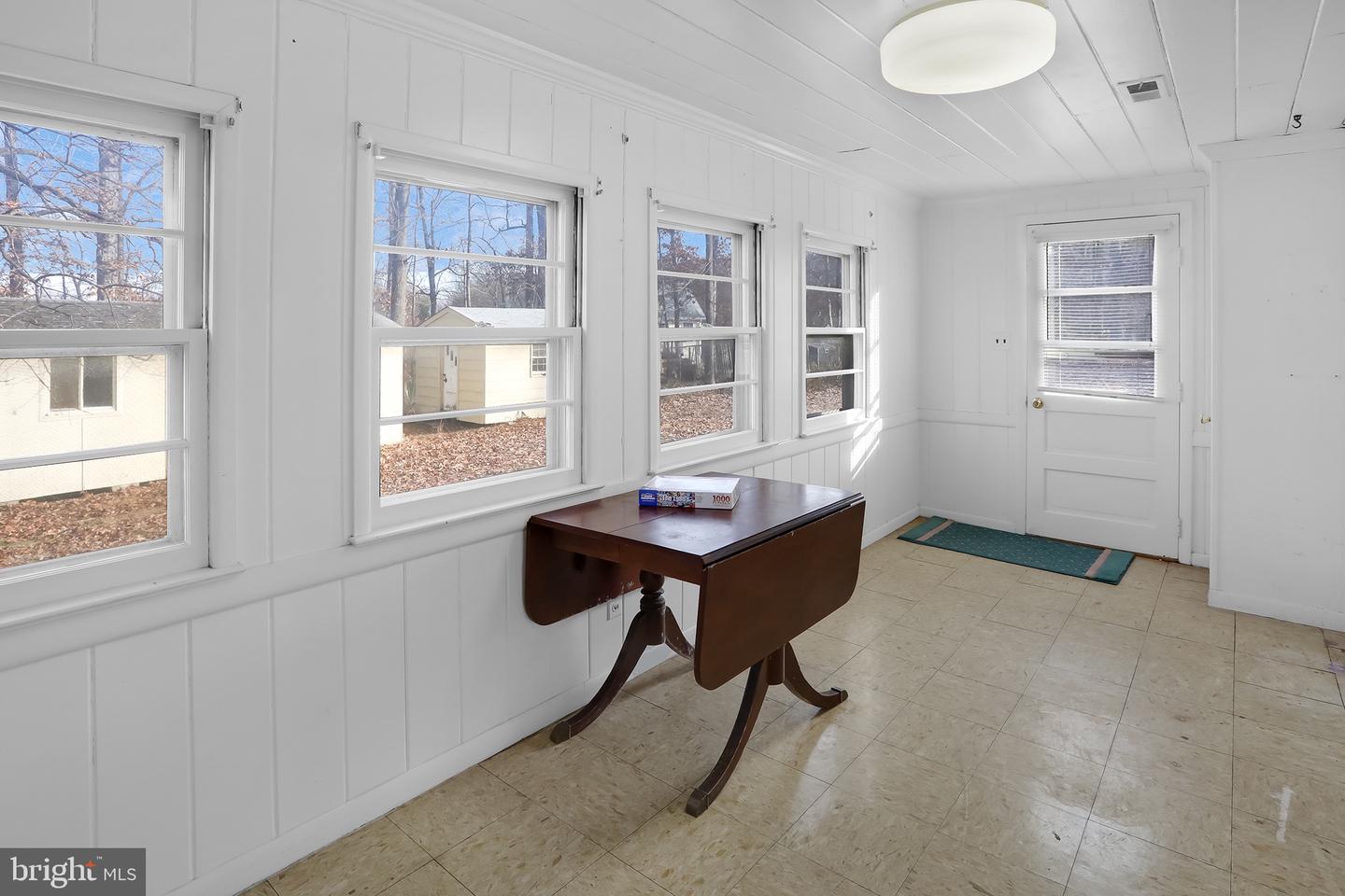 56 RIDGEWOOD LN, FRONT ROYAL, Virginia 22630, 3 Bedrooms Bedrooms, ,2 BathroomsBathrooms,Residential,For sale,56 RIDGEWOOD LN,VACL2006212 MLS # VACL2006212