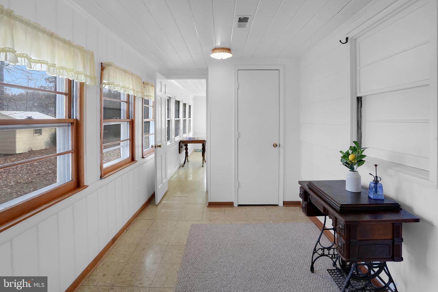 56 RIDGEWOOD LN, FRONT ROYAL, Virginia 22630, 3 Bedrooms Bedrooms, ,2 BathroomsBathrooms,Residential,For sale,56 RIDGEWOOD LN,VACL2006212 MLS # VACL2006212