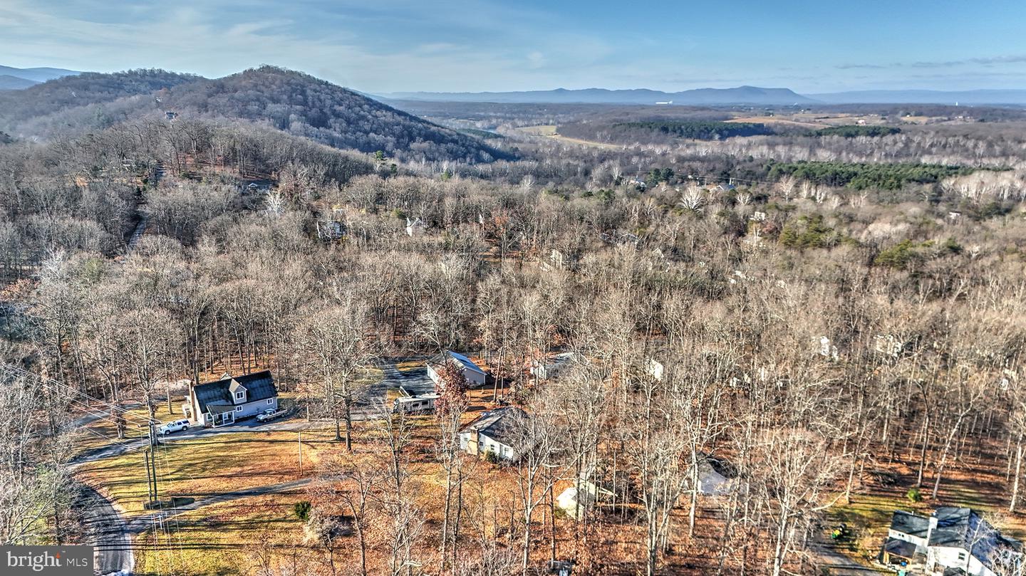 56 RIDGEWOOD LN, FRONT ROYAL, Virginia 22630, 3 Bedrooms Bedrooms, ,2 BathroomsBathrooms,Residential,For sale,56 RIDGEWOOD LN,VACL2006212 MLS # VACL2006212