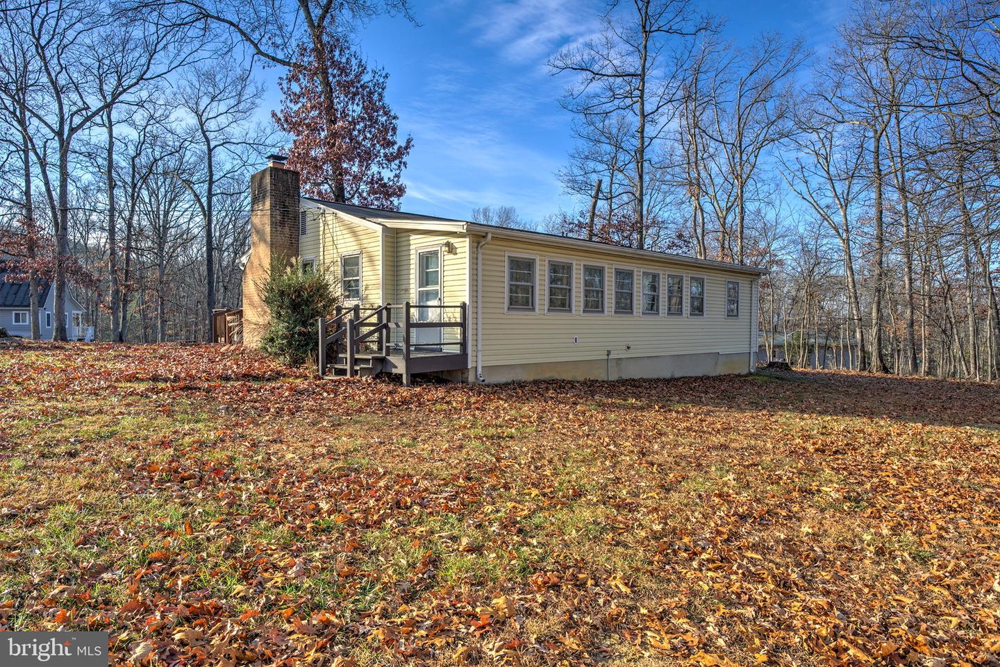 56 RIDGEWOOD LN, FRONT ROYAL, Virginia 22630, 3 Bedrooms Bedrooms, ,2 BathroomsBathrooms,Residential,For sale,56 RIDGEWOOD LN,VACL2006212 MLS # VACL2006212