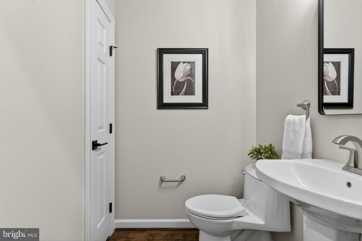 6348 BARN OWL CT, WARRENTON, Virginia 20187, 5 Bedrooms Bedrooms, ,3 BathroomsBathrooms,Residential,For sale,6348 BARN OWL CT,VAFQ2019656 MLS # VAFQ2019656