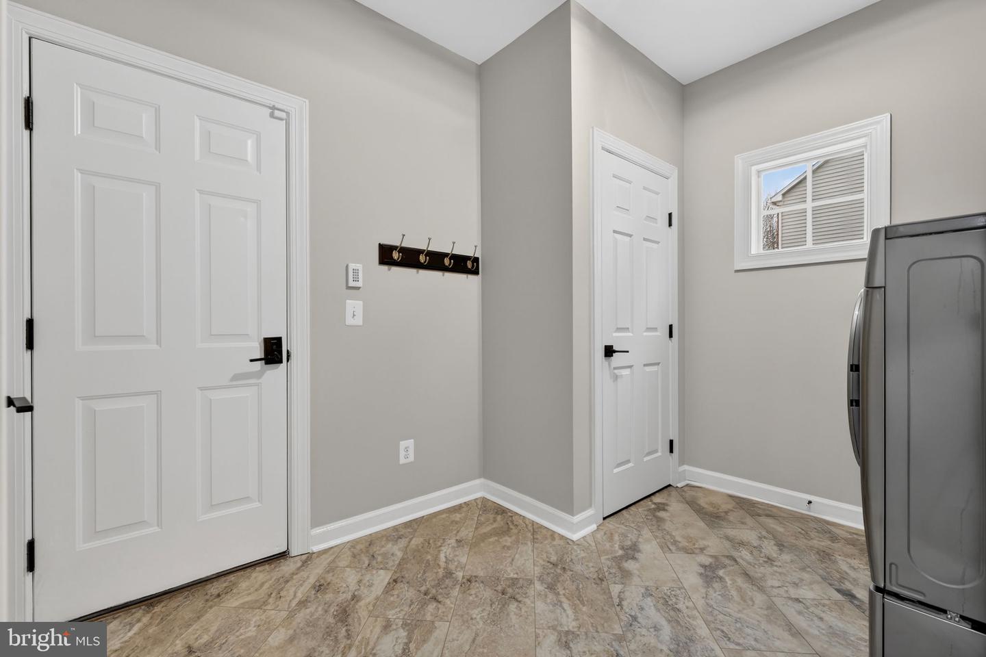 6348 BARN OWL CT, WARRENTON, Virginia 20187, 5 Bedrooms Bedrooms, ,3 BathroomsBathrooms,Residential,For sale,6348 BARN OWL CT,VAFQ2019656 MLS # VAFQ2019656