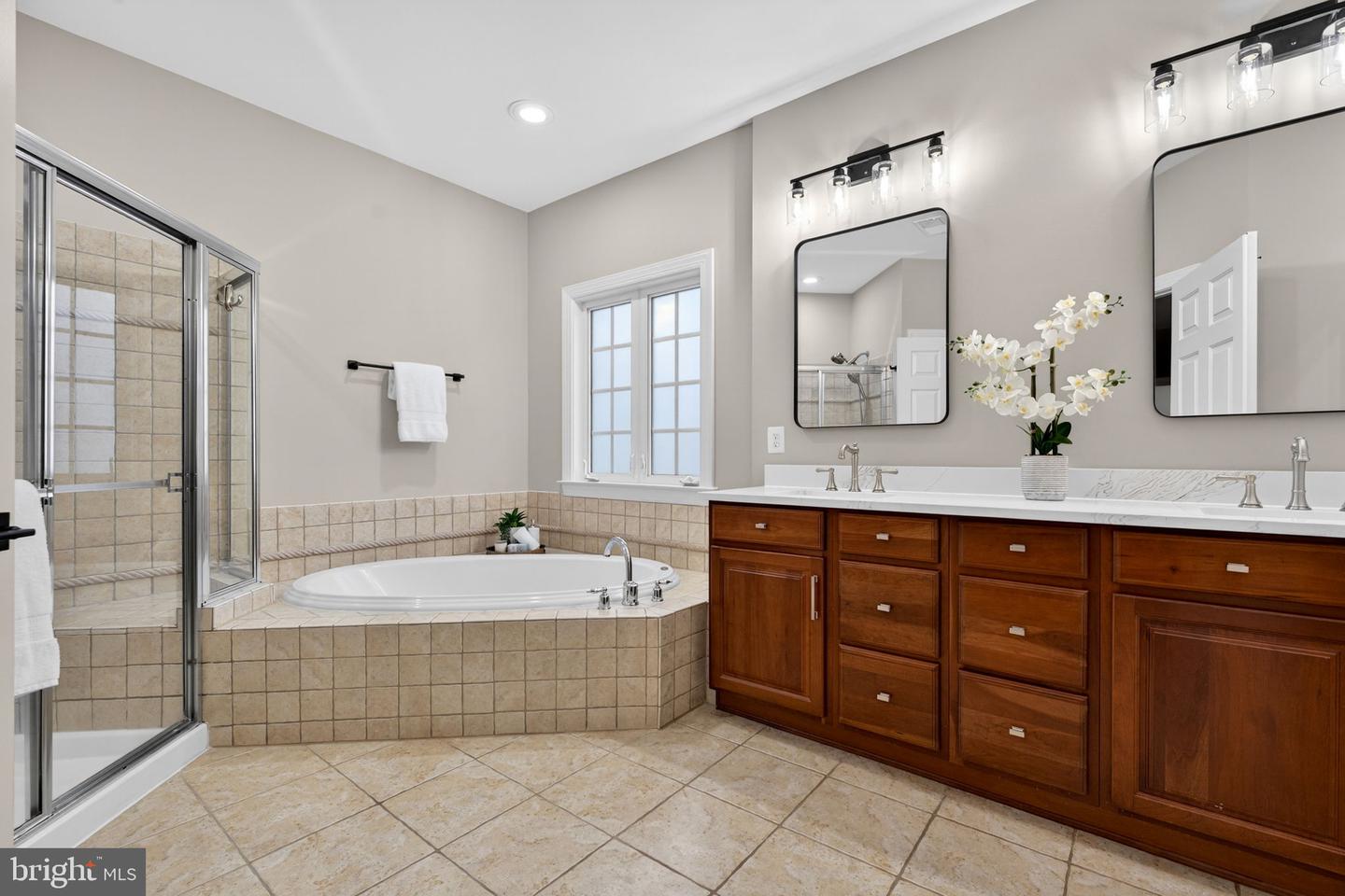 6348 BARN OWL CT, WARRENTON, Virginia 20187, 5 Bedrooms Bedrooms, ,3 BathroomsBathrooms,Residential,For sale,6348 BARN OWL CT,VAFQ2019656 MLS # VAFQ2019656