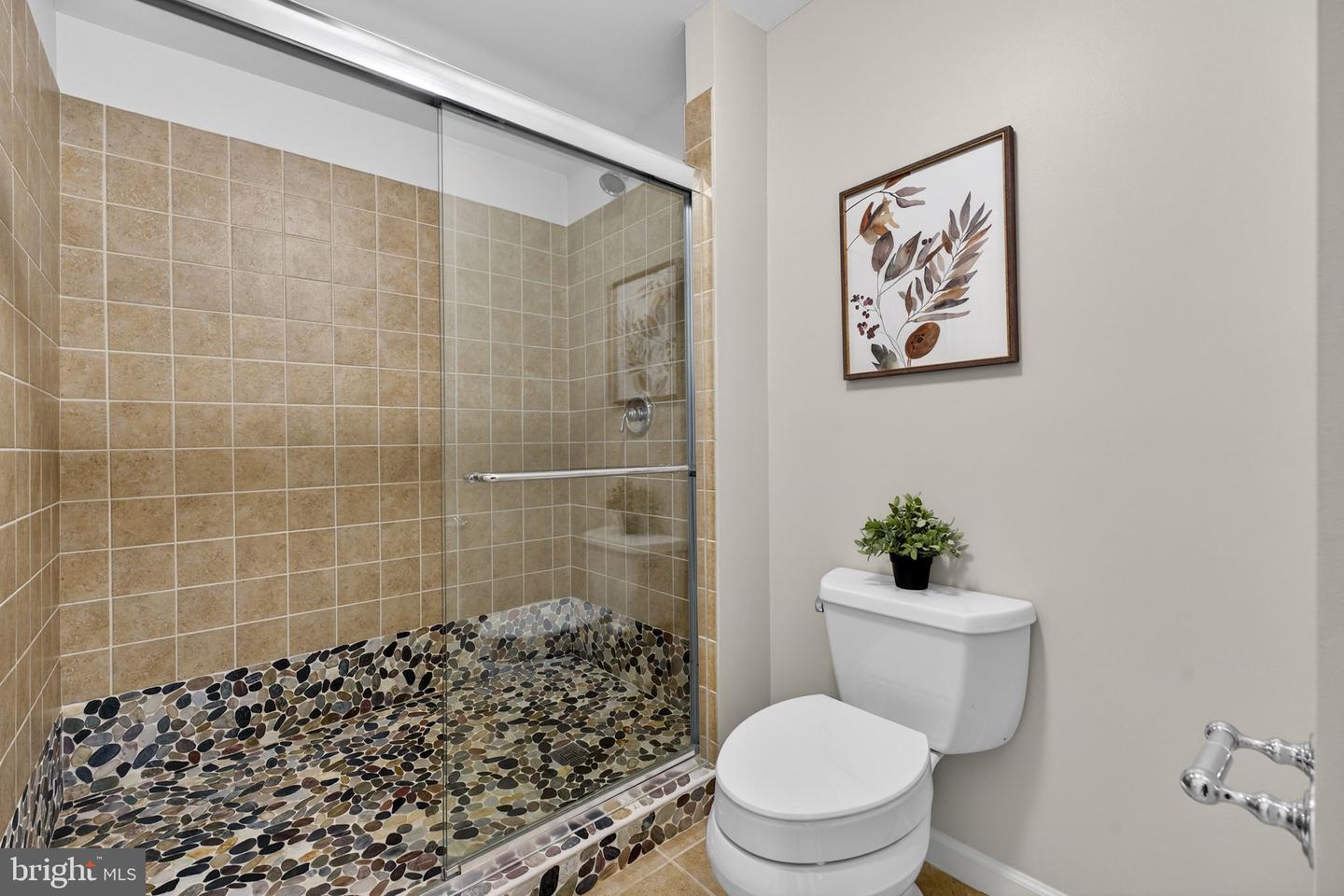 6348 BARN OWL CT, WARRENTON, Virginia 20187, 5 Bedrooms Bedrooms, ,3 BathroomsBathrooms,Residential,For sale,6348 BARN OWL CT,VAFQ2019656 MLS # VAFQ2019656