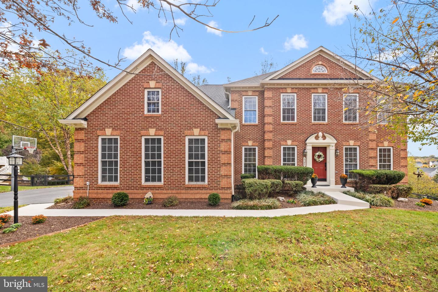 6348 BARN OWL CT, WARRENTON, Virginia 20187, 5 Bedrooms Bedrooms, ,3 BathroomsBathrooms,Residential,For sale,6348 BARN OWL CT,VAFQ2019656 MLS # VAFQ2019656