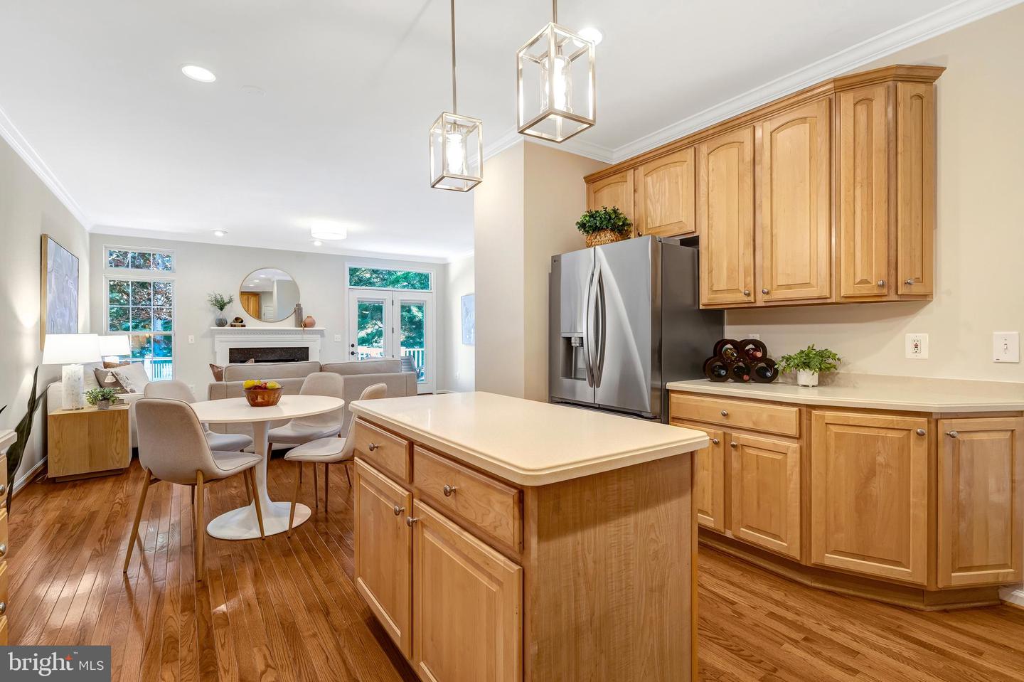 9237 OLD BEECH CT, LORTON, Virginia 22079, 4 Bedrooms Bedrooms, ,3 BathroomsBathrooms,Residential,For sale,9237 OLD BEECH CT,VAFX2278948 MLS # VAFX2278948