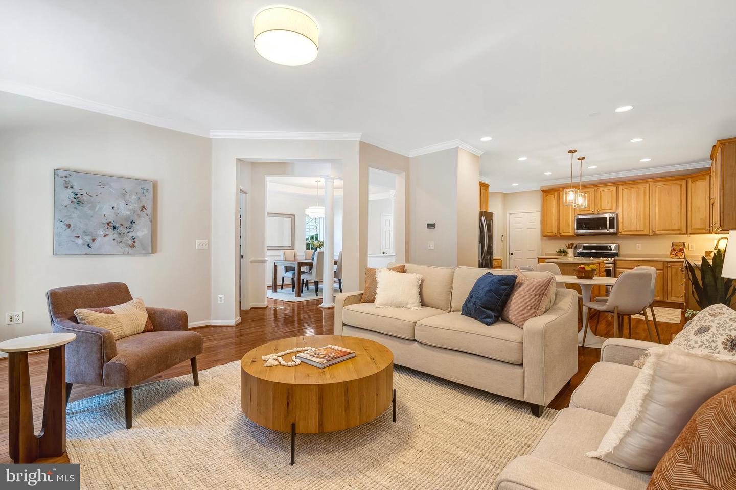 9237 OLD BEECH CT, LORTON, Virginia 22079, 4 Bedrooms Bedrooms, ,3 BathroomsBathrooms,Residential,For sale,9237 OLD BEECH CT,VAFX2278948 MLS # VAFX2278948