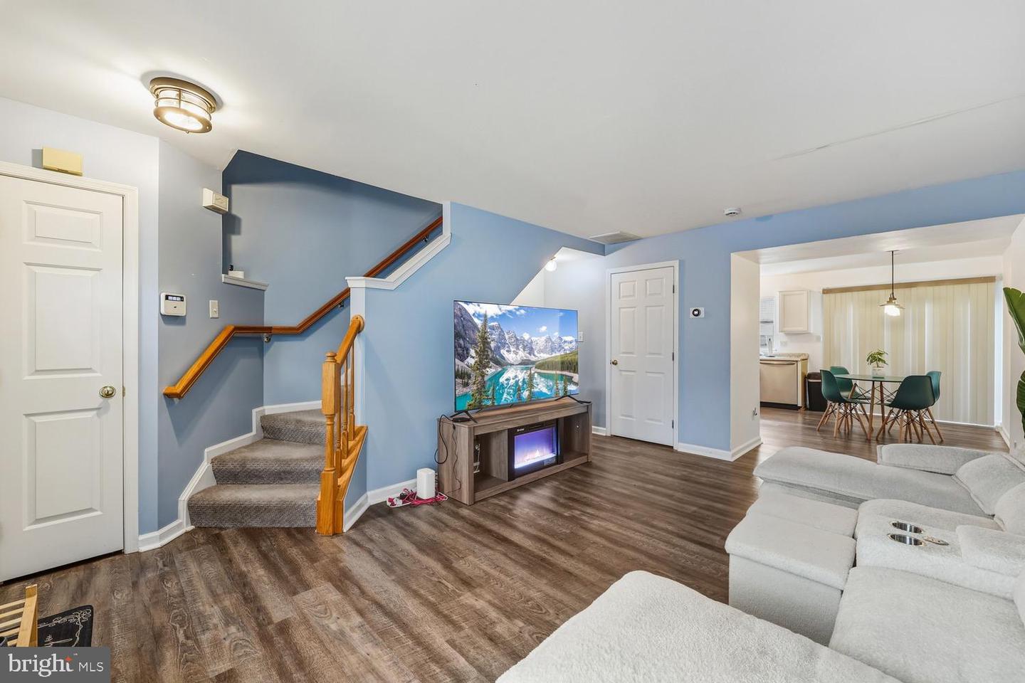 1865 TIGER LILY CIR, WOODBRIDGE, Virginia 22192, 2 Bedrooms Bedrooms, ,2 BathroomsBathrooms,Residential,For sale,1865 TIGER LILY CIR,VAPW2106812 MLS # VAPW2106812 1865 TIGER LILY CIR, WOODBRIDGE, Virginia 22192, 2 Bedrooms Bedrooms, ,2 BathroomsBathrooms,Residential,For sale,1865 TIGER LILY CIR,VAPW2106812 MLS # VAPW2106812