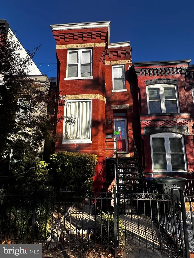 1419 1ST ST NW, WASHINGTON, District Of Columbia 20001, 2 Bedrooms Bedrooms, ,1 BathroomBathrooms,Residential,For sale,1419 1ST ST NW,DCDC2229650 MLS # DCDC2229650 1419 1ST ST NW, WASHINGTON, District Of Columbia 20001, 2 Bedrooms Bedrooms, ,1 BathroomBathrooms,Residential,For sale,1419 1ST ST NW,DCDC2229650 MLS # DCDC2229650