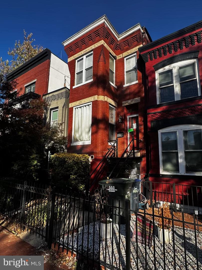 1419 1ST ST NW, WASHINGTON, District Of Columbia 20001, 2 Bedrooms Bedrooms, ,1 BathroomBathrooms,Residential,For sale,1419 1ST ST NW,DCDC2229650 MLS # DCDC2229650 1419 1ST ST NW, WASHINGTON, District Of Columbia 20001, 2 Bedrooms Bedrooms, ,1 BathroomBathrooms,Residential,For sale,1419 1ST ST NW,DCDC2229650 MLS # DCDC2229650