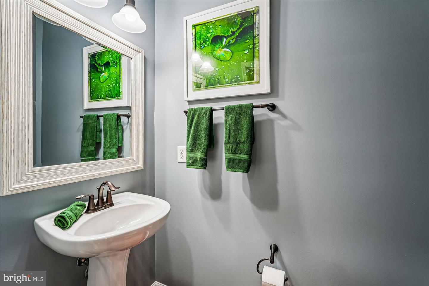 22675 BEACON CREST TER, BRAMBLETON, Virginia 20148, 3 Bedrooms Bedrooms, ,2 BathroomsBathrooms,Residential,For sale,22675 BEACON CREST TER,VALO2111272 MLS # VALO2111272 22675 BEACON CREST TER, BRAMBLETON, Virginia 20148, 3 Bedrooms Bedrooms, ,2 BathroomsBathrooms,Residential,For sale,22675 BEACON CREST TER,VALO2111272 MLS # VALO2111272