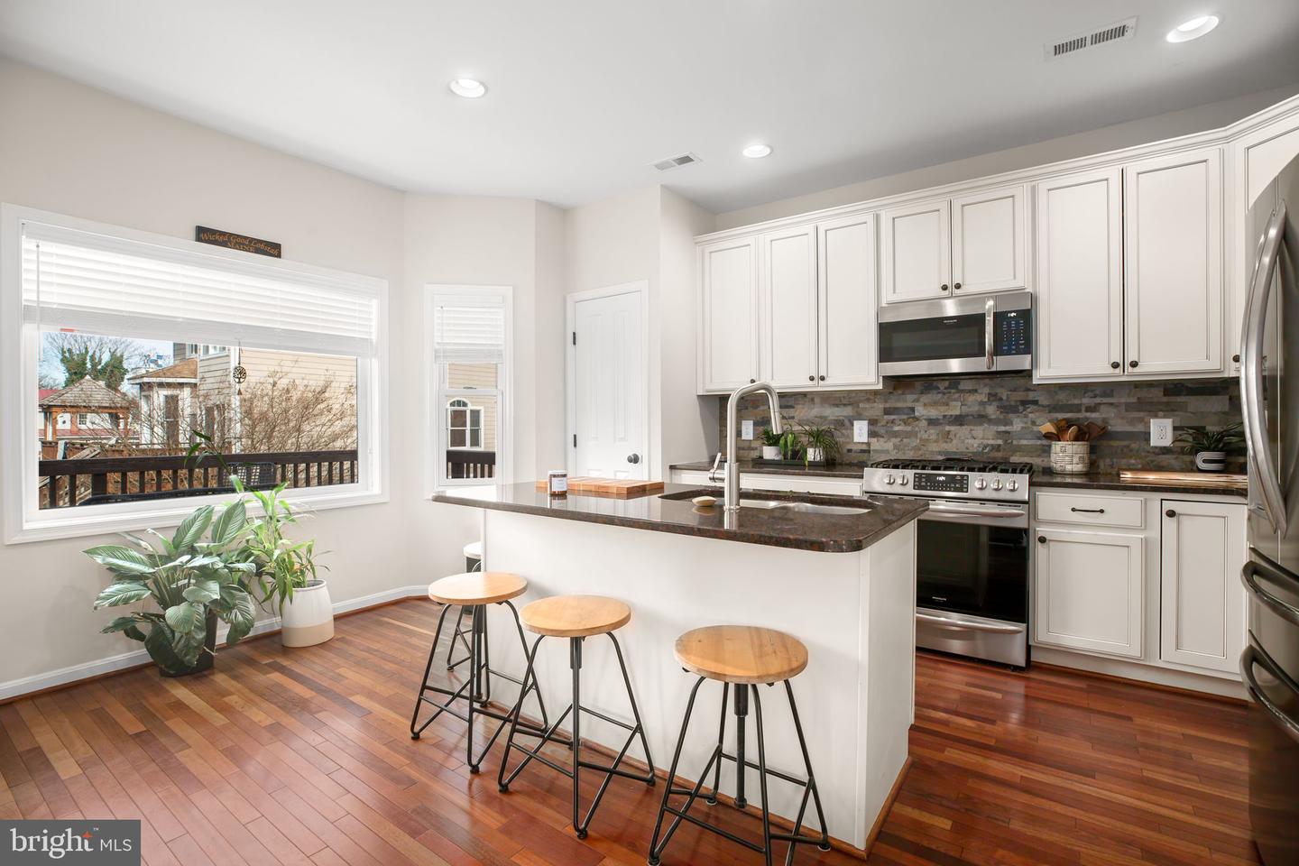 409 DUNMORE ST, FREDERICKSBURG, Virginia 22401, 3 Bedrooms Bedrooms, ,2 BathroomsBathrooms,Residential,For sale,409 DUNMORE ST,VAFB2009318 MLS # VAFB2009318