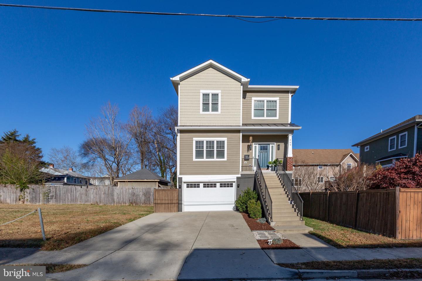 409 DUNMORE ST, FREDERICKSBURG, Virginia 22401, 3 Bedrooms Bedrooms, ,2 BathroomsBathrooms,Residential,For sale,409 DUNMORE ST,VAFB2009318 MLS # VAFB2009318