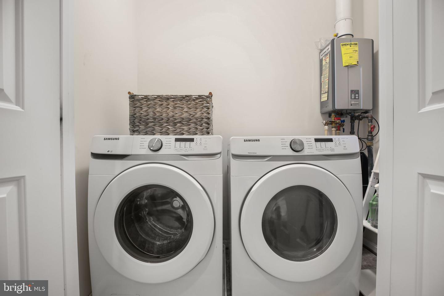 409 DUNMORE ST, FREDERICKSBURG, Virginia 22401, 3 Bedrooms Bedrooms, ,2 BathroomsBathrooms,Residential,For sale,409 DUNMORE ST,VAFB2009318 MLS # VAFB2009318