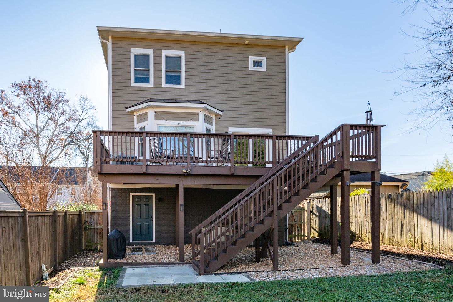 409 DUNMORE ST, FREDERICKSBURG, Virginia 22401, 3 Bedrooms Bedrooms, ,2 BathroomsBathrooms,Residential,For sale,409 DUNMORE ST,VAFB2009318 MLS # VAFB2009318