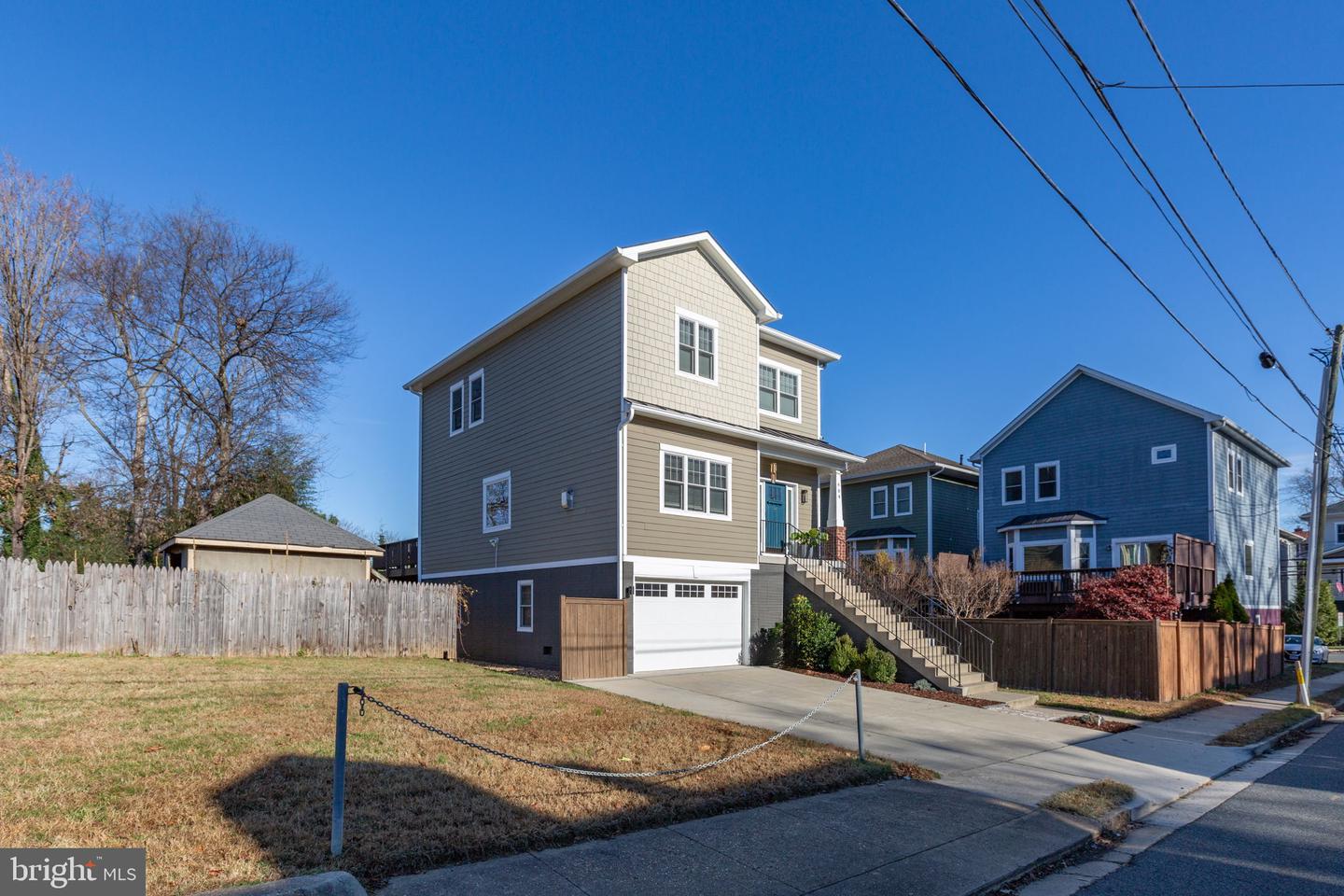 409 DUNMORE ST, FREDERICKSBURG, Virginia 22401, 3 Bedrooms Bedrooms, ,2 BathroomsBathrooms,Residential,For sale,409 DUNMORE ST,VAFB2009318 MLS # VAFB2009318