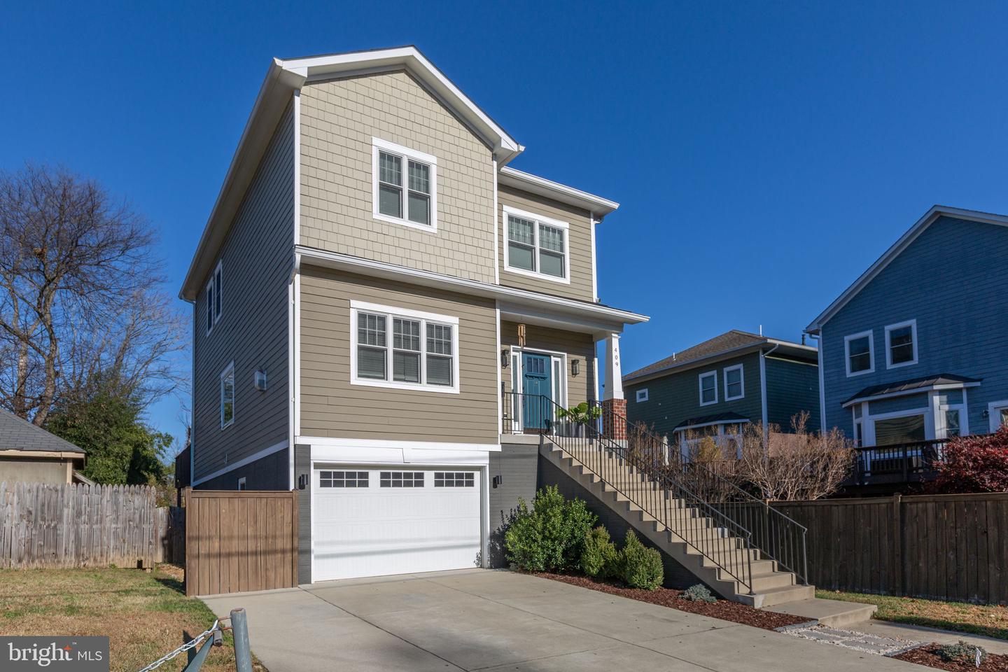 409 DUNMORE ST, FREDERICKSBURG, Virginia 22401, 3 Bedrooms Bedrooms, ,2 BathroomsBathrooms,Residential,For sale,409 DUNMORE ST,VAFB2009318 MLS # VAFB2009318