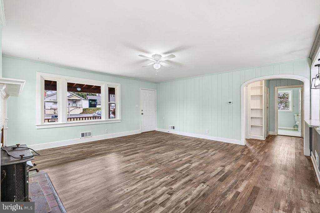 201 N GREENWAY AVE, BOYCE, Virginia 22620, 4 Bedrooms Bedrooms, 4 Rooms Rooms,2 BathroomsBathrooms,Residential,For sale,201 N GREENWAY AVE,VACL2006236 MLS # VACL2006236 201 N GREENWAY AVE, BOYCE, Virginia 22620, 4 Bedrooms Bedrooms, 4 Rooms Rooms,2 BathroomsBathrooms,Residential,For sale,201 N GREENWAY AVE,VACL2006236 MLS # VACL2006236