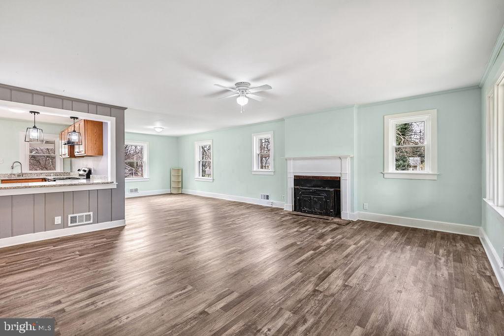 201 N GREENWAY AVE, BOYCE, Virginia 22620, 4 Bedrooms Bedrooms, 4 Rooms Rooms,2 BathroomsBathrooms,Residential,For sale,201 N GREENWAY AVE,VACL2006236 MLS # VACL2006236 201 N GREENWAY AVE, BOYCE, Virginia 22620, 4 Bedrooms Bedrooms, 4 Rooms Rooms,2 BathroomsBathrooms,Residential,For sale,201 N GREENWAY AVE,VACL2006236 MLS # VACL2006236