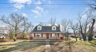 201 N GREENWAY AVE, BOYCE, Virginia 22620, 4 Bedrooms Bedrooms, 4 Rooms Rooms,2 BathroomsBathrooms,Residential,For sale,201 N GREENWAY AVE,VACL2006236 MLS # VACL2006236