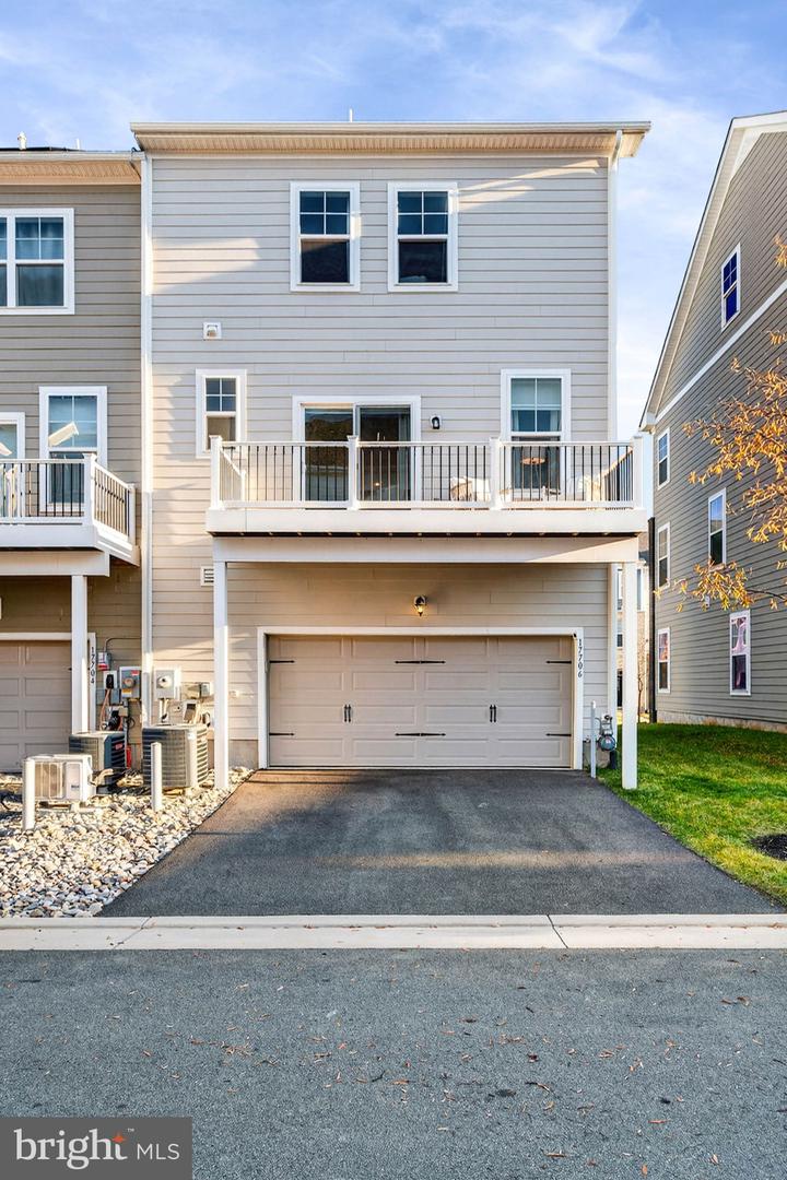 17706 LONGSPUR COVE LN, DUMFRIES, Virginia 22026, 3 Bedrooms Bedrooms, ,2 BathroomsBathrooms,Residential,For sale,17706 LONGSPUR COVE LN,VAPW2108164 MLS # VAPW2108164