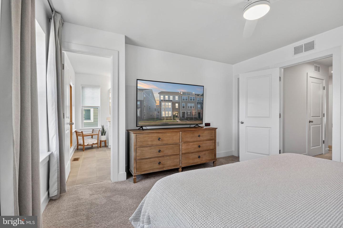 17706 LONGSPUR COVE LN, DUMFRIES, Virginia 22026, 3 Bedrooms Bedrooms, ,2 BathroomsBathrooms,Residential,For sale,17706 LONGSPUR COVE LN,VAPW2108164 MLS # VAPW2108164