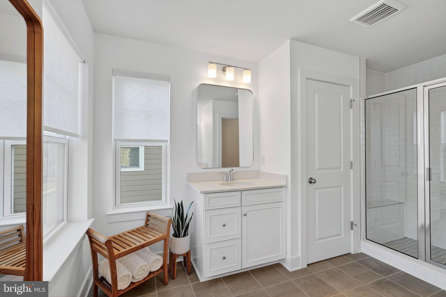 17706 LONGSPUR COVE LN, DUMFRIES, Virginia 22026, 3 Bedrooms Bedrooms, ,2 BathroomsBathrooms,Residential,For sale,17706 LONGSPUR COVE LN,VAPW2108164 MLS # VAPW2108164