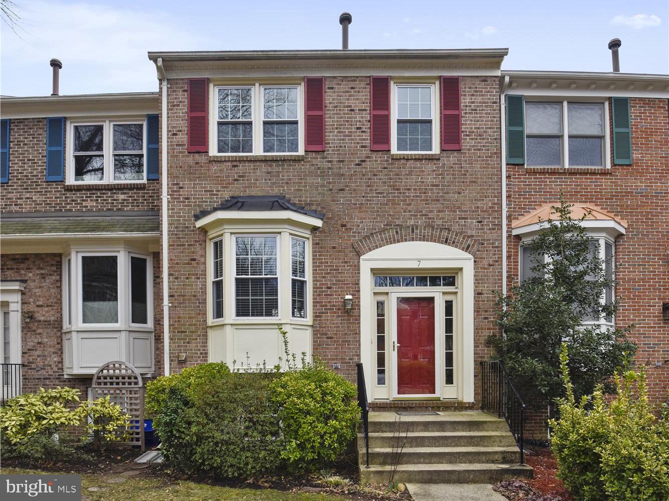 7 CARRIAGE HOUSE CIR, ALEXANDRIA, Virginia 22304, 2 Bedrooms Bedrooms, ,2 BathroomsBathrooms,Residential,For sale,7 CARRIAGE HOUSE CIR,VAAX2051990 MLS # VAAX2051990 7 CARRIAGE HOUSE CIR, ALEXANDRIA, Virginia 22304, 2 Bedrooms Bedrooms, ,2 BathroomsBathrooms,Residential,For sale,7 CARRIAGE HOUSE CIR,VAAX2051990 MLS # VAAX2051990