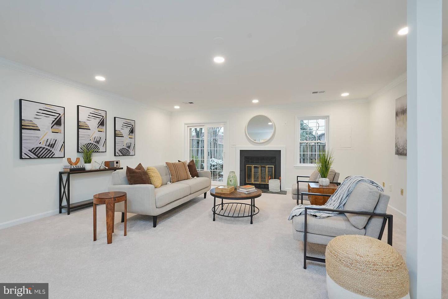 7 CARRIAGE HOUSE CIR, ALEXANDRIA, Virginia 22304, 2 Bedrooms Bedrooms, ,2 BathroomsBathrooms,Residential,For sale,7 CARRIAGE HOUSE CIR,VAAX2051990 MLS # VAAX2051990 7 CARRIAGE HOUSE CIR, ALEXANDRIA, Virginia 22304, 2 Bedrooms Bedrooms, ,2 BathroomsBathrooms,Residential,For sale,7 CARRIAGE HOUSE CIR,VAAX2051990 MLS # VAAX2051990