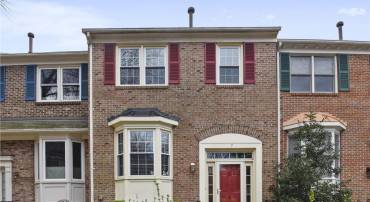7 CARRIAGE HOUSE CIR, ALEXANDRIA, Virginia 22304, 2 Bedrooms Bedrooms, ,2 BathroomsBathrooms,Residential,For sale,7 CARRIAGE HOUSE CIR,VAAX2051990 MLS # VAAX2051990