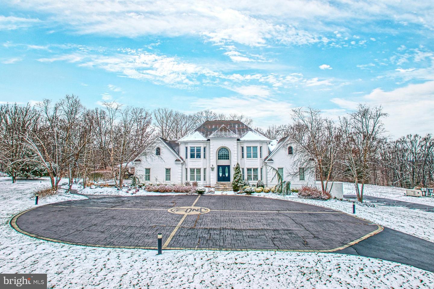 22101 EVERGREEN MILLS RD, LEESBURG, Virginia 20175, 5 Bedrooms Bedrooms, ,8 BathroomsBathrooms,Residential,For sale,22101 EVERGREEN MILLS RD,VALO2111748 MLS # VALO2111748