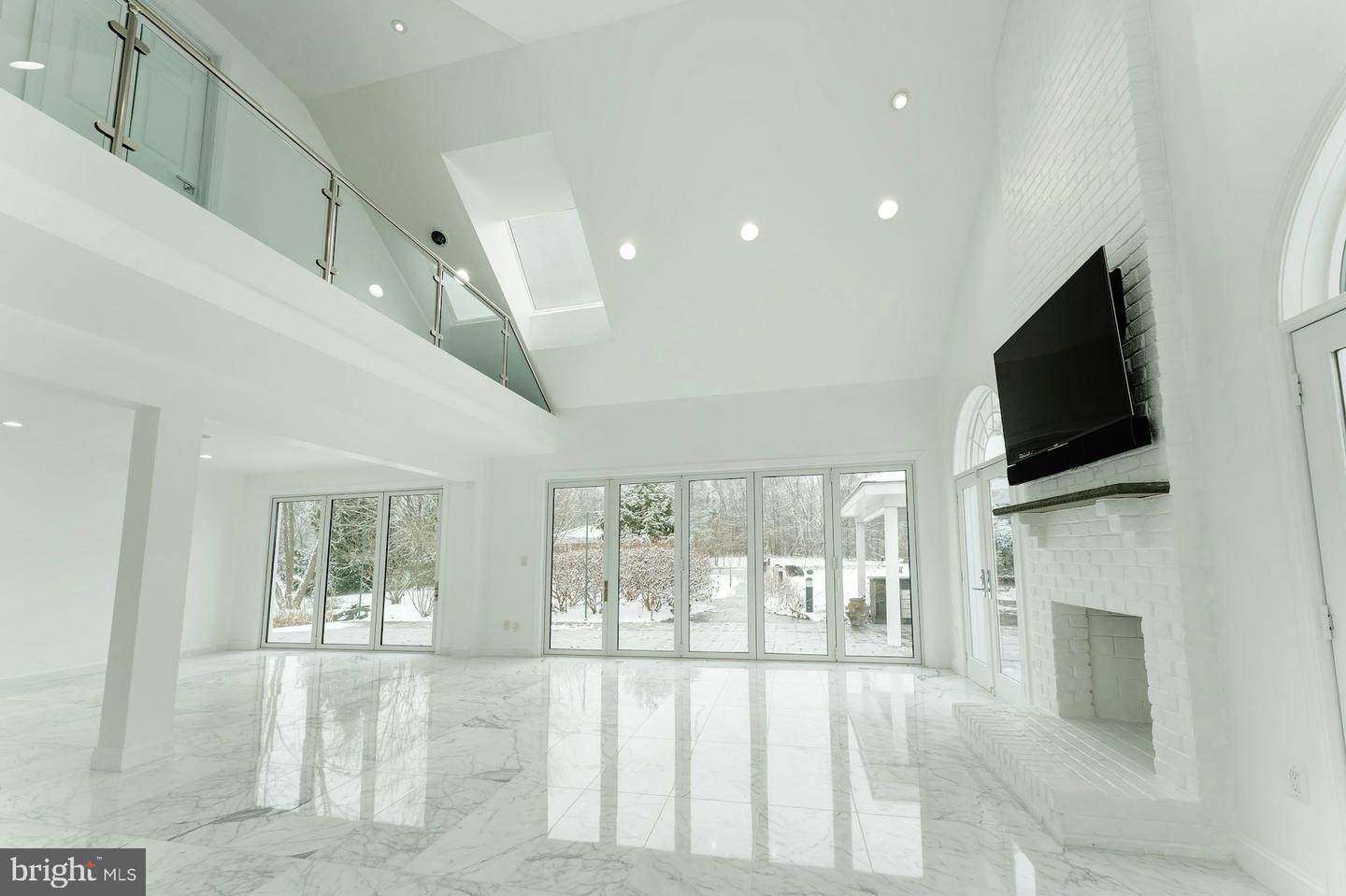 22101 EVERGREEN MILLS RD, LEESBURG, Virginia 20175, 5 Bedrooms Bedrooms, ,8 BathroomsBathrooms,Residential,For sale,22101 EVERGREEN MILLS RD,VALO2111748 MLS # VALO2111748