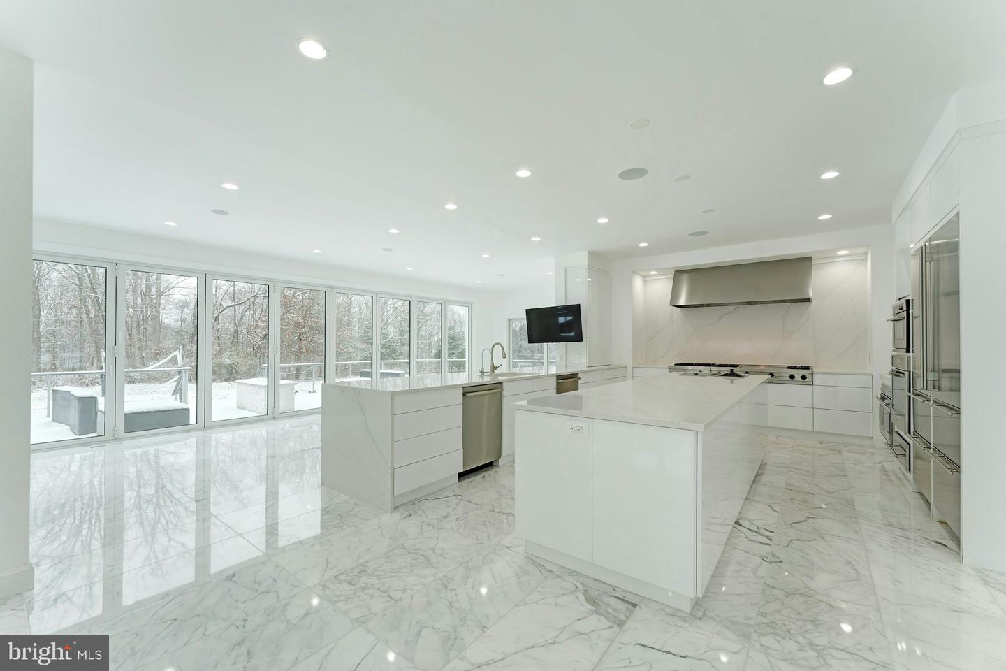 22101 EVERGREEN MILLS RD, LEESBURG, Virginia 20175, 5 Bedrooms Bedrooms, ,8 BathroomsBathrooms,Residential,For sale,22101 EVERGREEN MILLS RD,VALO2111748 MLS # VALO2111748