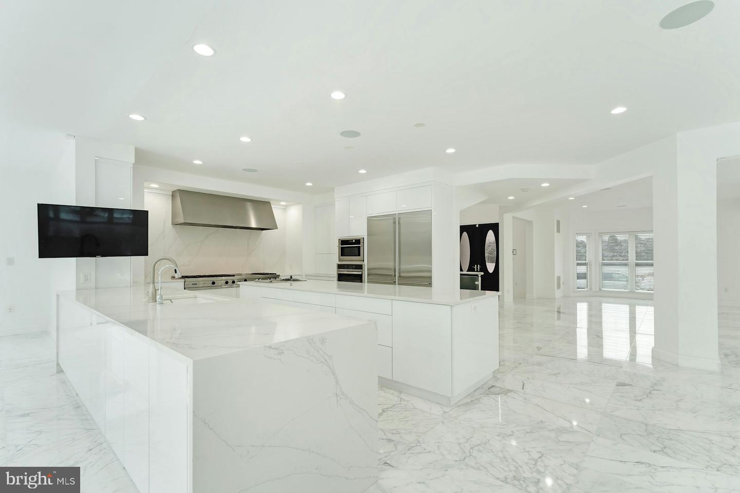 22101 EVERGREEN MILLS RD, LEESBURG, Virginia 20175, 5 Bedrooms Bedrooms, ,8 BathroomsBathrooms,Residential,For sale,22101 EVERGREEN MILLS RD,VALO2111748 MLS # VALO2111748