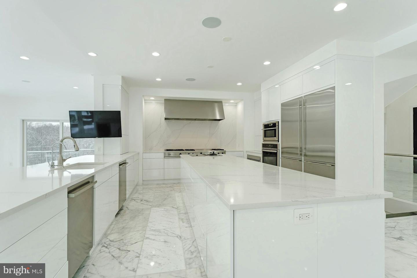 22101 EVERGREEN MILLS RD, LEESBURG, Virginia 20175, 5 Bedrooms Bedrooms, ,8 BathroomsBathrooms,Residential,For sale,22101 EVERGREEN MILLS RD,VALO2111748 MLS # VALO2111748