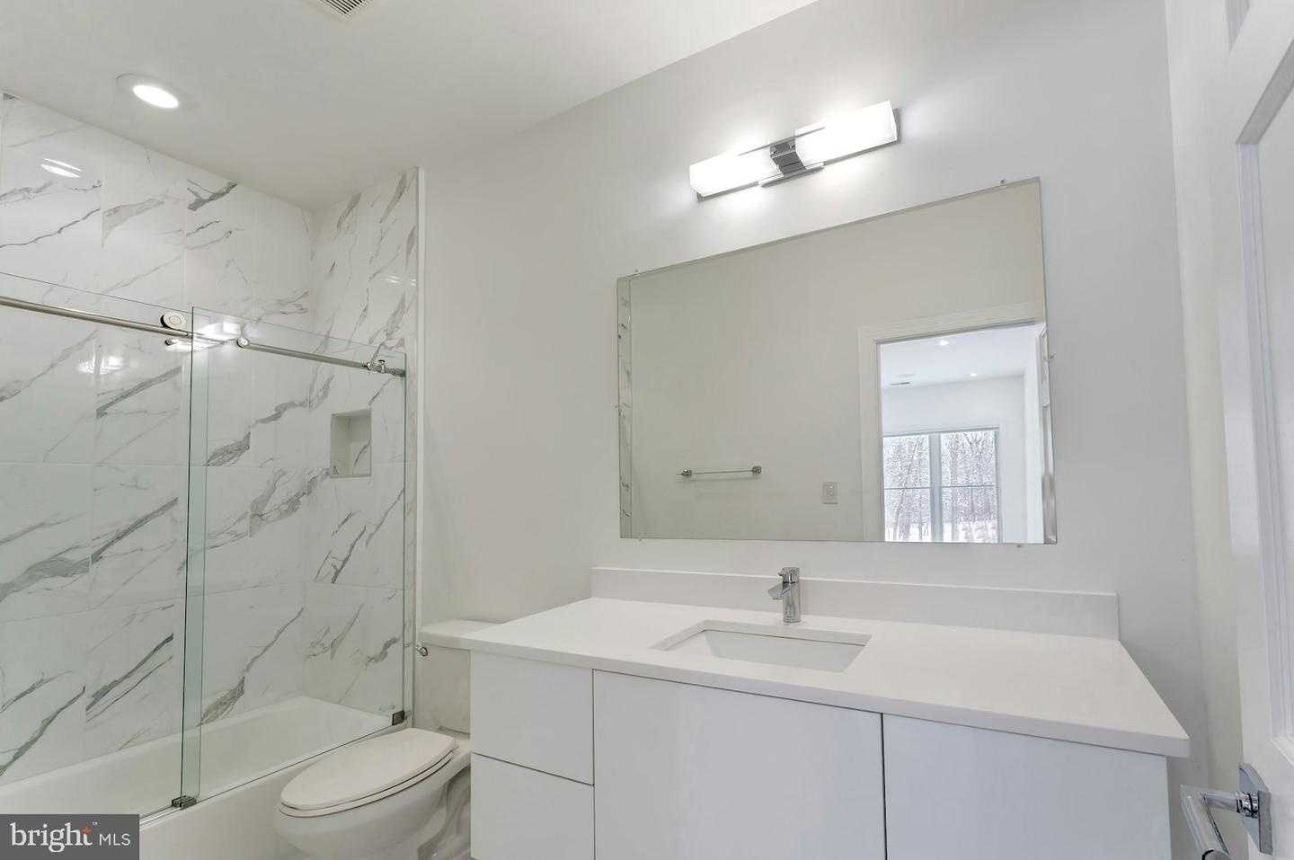 22101 EVERGREEN MILLS RD, LEESBURG, Virginia 20175, 5 Bedrooms Bedrooms, ,8 BathroomsBathrooms,Residential,For sale,22101 EVERGREEN MILLS RD,VALO2111748 MLS # VALO2111748