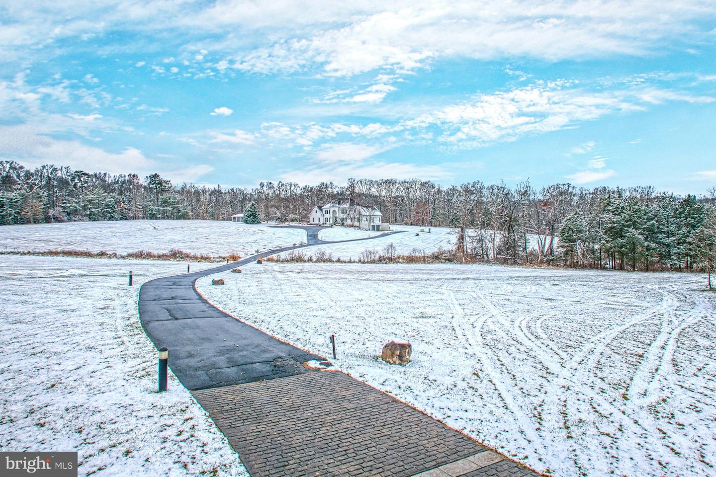 22101 EVERGREEN MILLS RD, LEESBURG, Virginia 20175, 5 Bedrooms Bedrooms, ,8 BathroomsBathrooms,Residential,For sale,22101 EVERGREEN MILLS RD,VALO2111748 MLS # VALO2111748