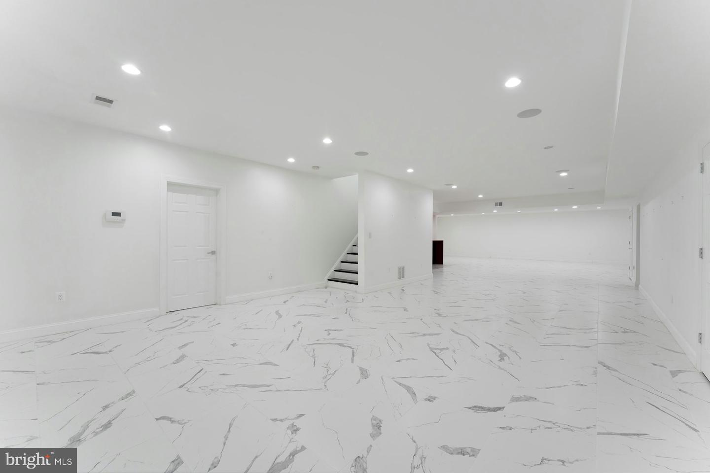 22101 EVERGREEN MILLS RD, LEESBURG, Virginia 20175, 5 Bedrooms Bedrooms, ,8 BathroomsBathrooms,Residential,For sale,22101 EVERGREEN MILLS RD,VALO2111748 MLS # VALO2111748