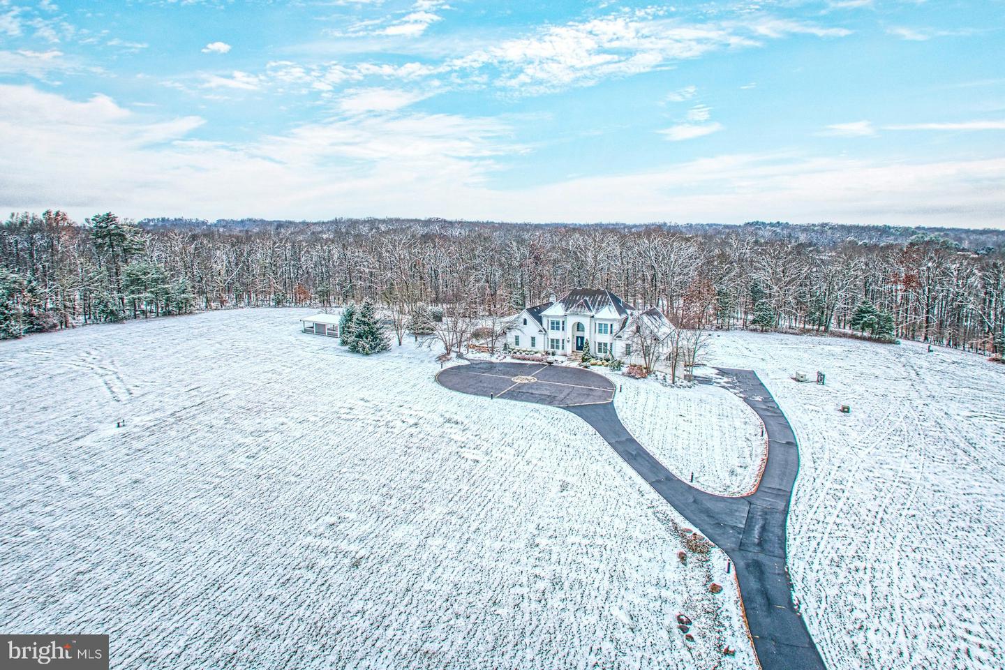 22101 EVERGREEN MILLS RD, LEESBURG, Virginia 20175, 5 Bedrooms Bedrooms, ,8 BathroomsBathrooms,Residential,For sale,22101 EVERGREEN MILLS RD,VALO2111748 MLS # VALO2111748