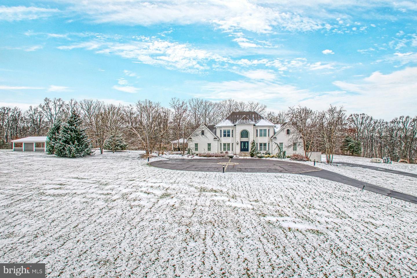 22101 EVERGREEN MILLS RD, LEESBURG, Virginia 20175, 5 Bedrooms Bedrooms, ,8 BathroomsBathrooms,Residential,For sale,22101 EVERGREEN MILLS RD,VALO2111748 MLS # VALO2111748