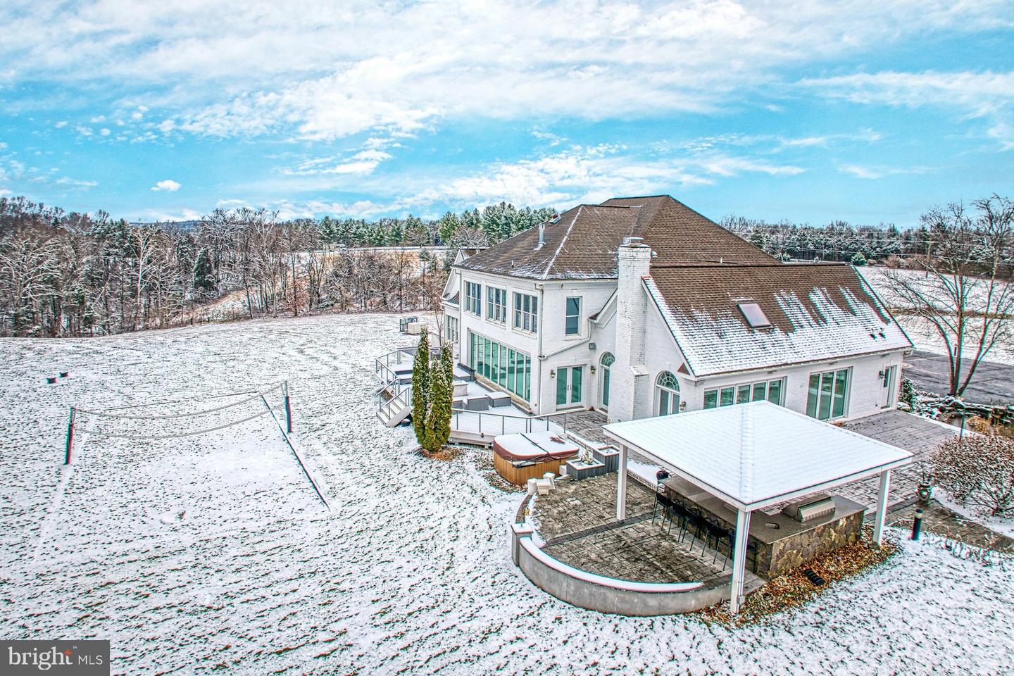 22101 EVERGREEN MILLS RD, LEESBURG, Virginia 20175, 5 Bedrooms Bedrooms, ,8 BathroomsBathrooms,Residential,For sale,22101 EVERGREEN MILLS RD,VALO2111748 MLS # VALO2111748