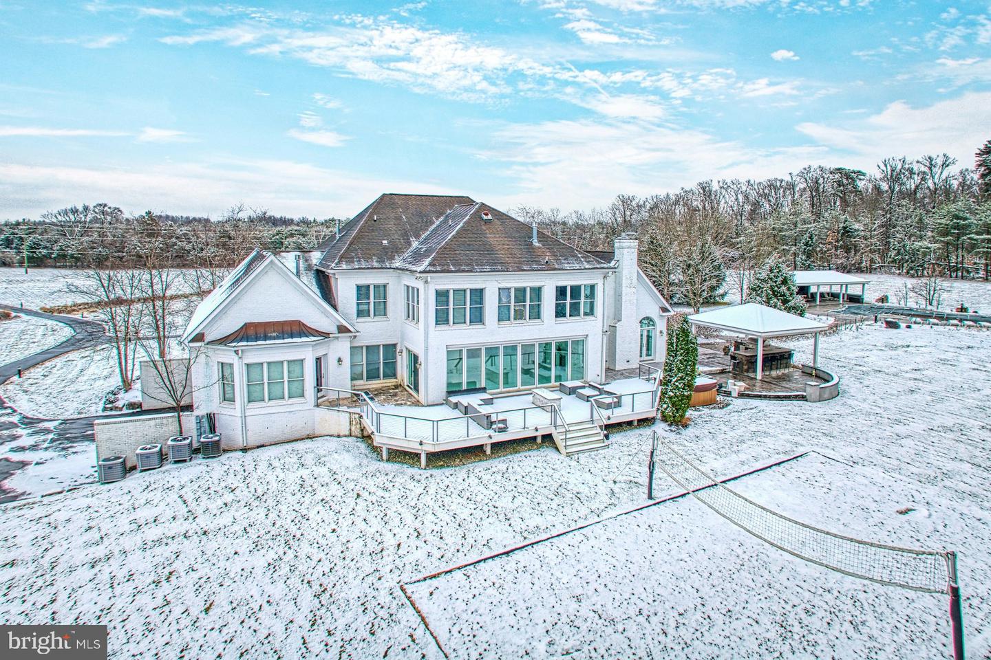 22101 EVERGREEN MILLS RD, LEESBURG, Virginia 20175, 5 Bedrooms Bedrooms, ,8 BathroomsBathrooms,Residential,For sale,22101 EVERGREEN MILLS RD,VALO2111748 MLS # VALO2111748