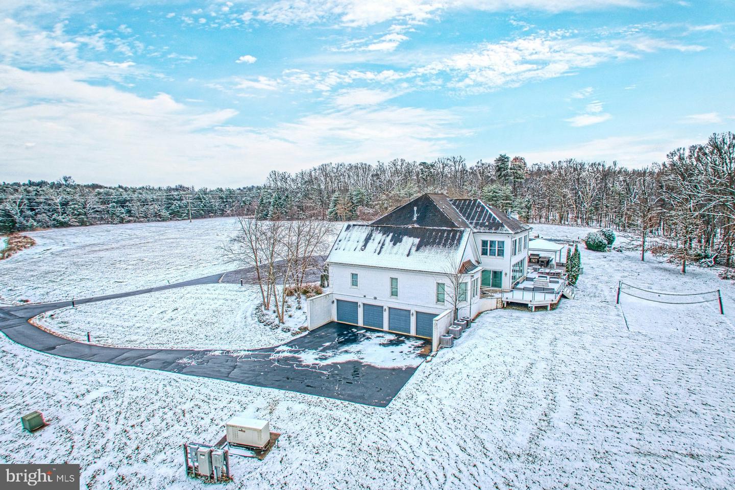 22101 EVERGREEN MILLS RD, LEESBURG, Virginia 20175, 5 Bedrooms Bedrooms, ,8 BathroomsBathrooms,Residential,For sale,22101 EVERGREEN MILLS RD,VALO2111748 MLS # VALO2111748