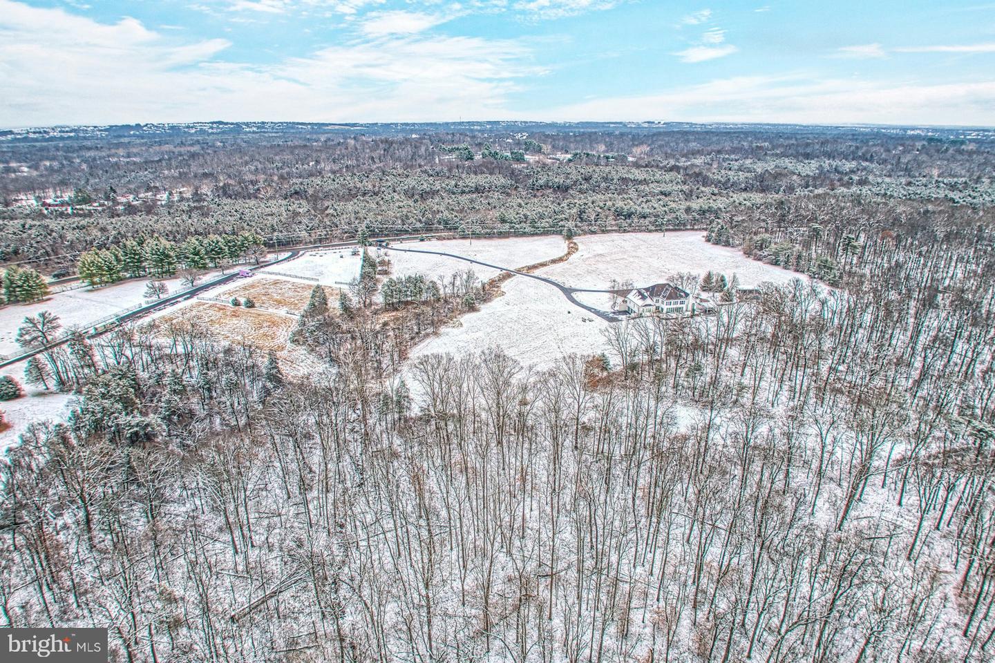 22101 EVERGREEN MILLS RD, LEESBURG, Virginia 20175, 5 Bedrooms Bedrooms, ,8 BathroomsBathrooms,Residential,For sale,22101 EVERGREEN MILLS RD,VALO2111748 MLS # VALO2111748