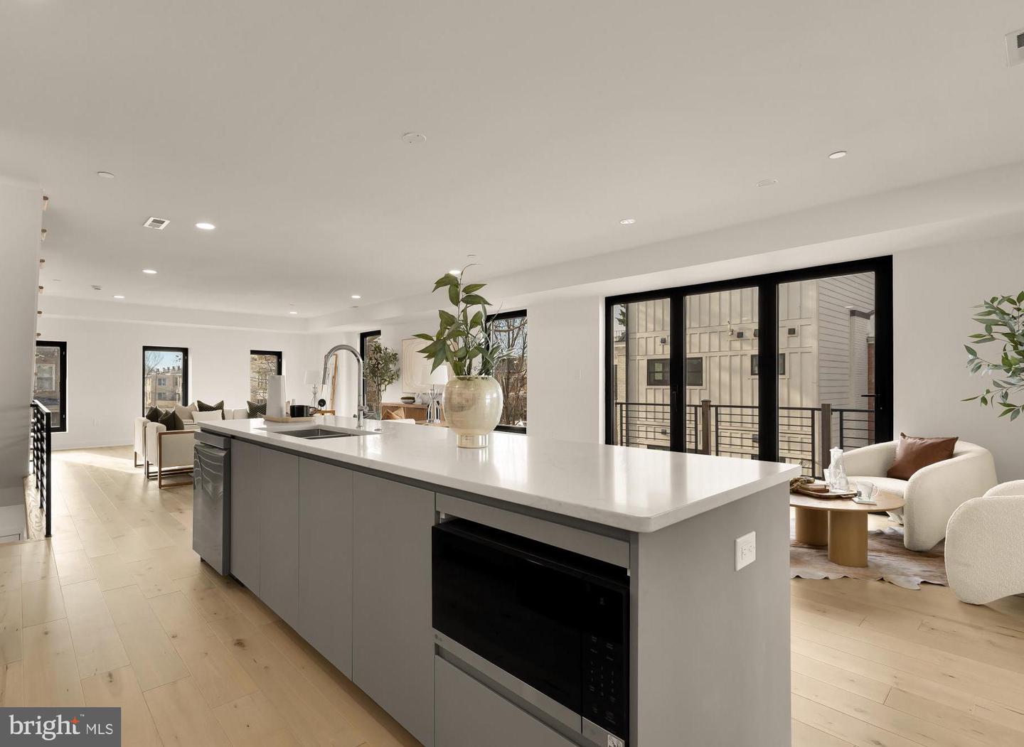 641 QUEBEC PL NW #2, WASHINGTON, District Of Columbia 20010, 3 Bedrooms Bedrooms, ,3 BathroomsBathrooms,Residential,For sale,641 QUEBEC PL NW #2,DCDC2232870 MLS # DCDC2232870 641 QUEBEC PL NW #2, WASHINGTON, District Of Columbia 20010, 3 Bedrooms Bedrooms, ,3 BathroomsBathrooms,Residential,For sale,641 QUEBEC PL NW #2,DCDC2232870 MLS # DCDC2232870