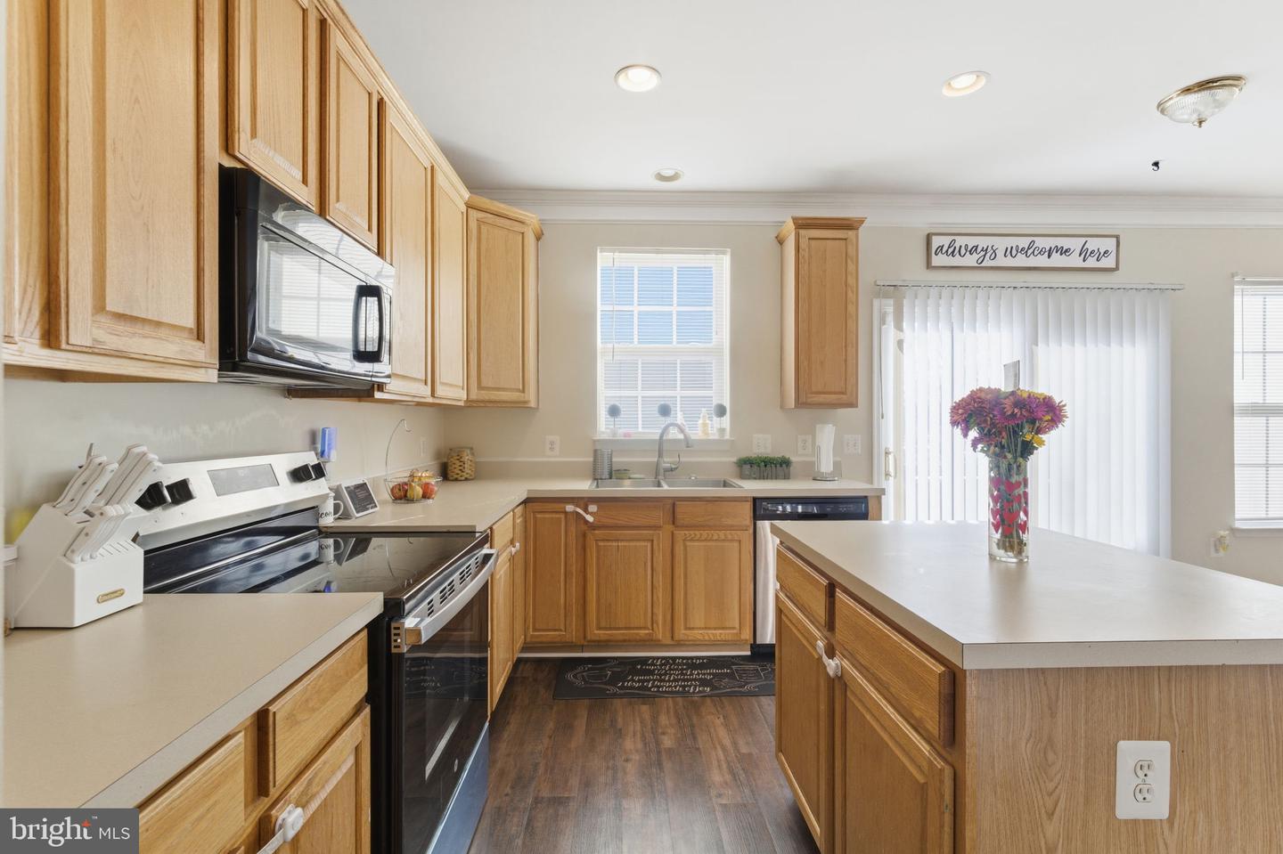 19 RAMSEY DR, STAFFORD, Virginia 22556, 5 Bedrooms Bedrooms, 11 Rooms Rooms,3 BathroomsBathrooms,Residential,For sale,19 RAMSEY DR,VAST2044440 MLS # VAST2044440