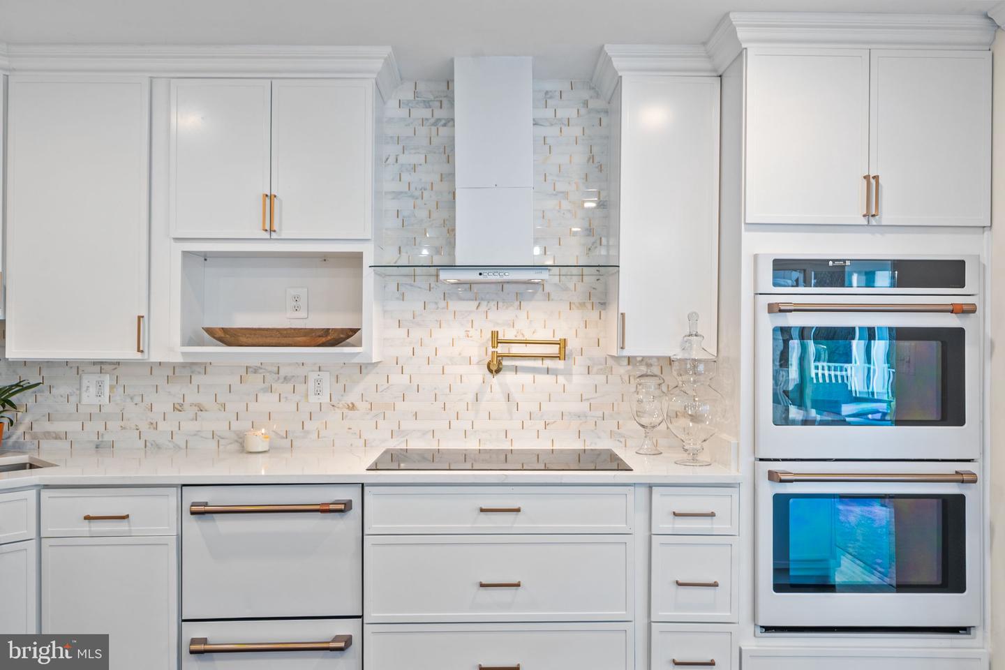 3017 LEEFIELD DR, HERNDON, Virginia 20171, 5 Bedrooms Bedrooms, 9 Rooms Rooms,3 BathroomsBathrooms,Residential,For sale,3017 LEEFIELD DR,VAFX2280720 MLS # VAFX2280720