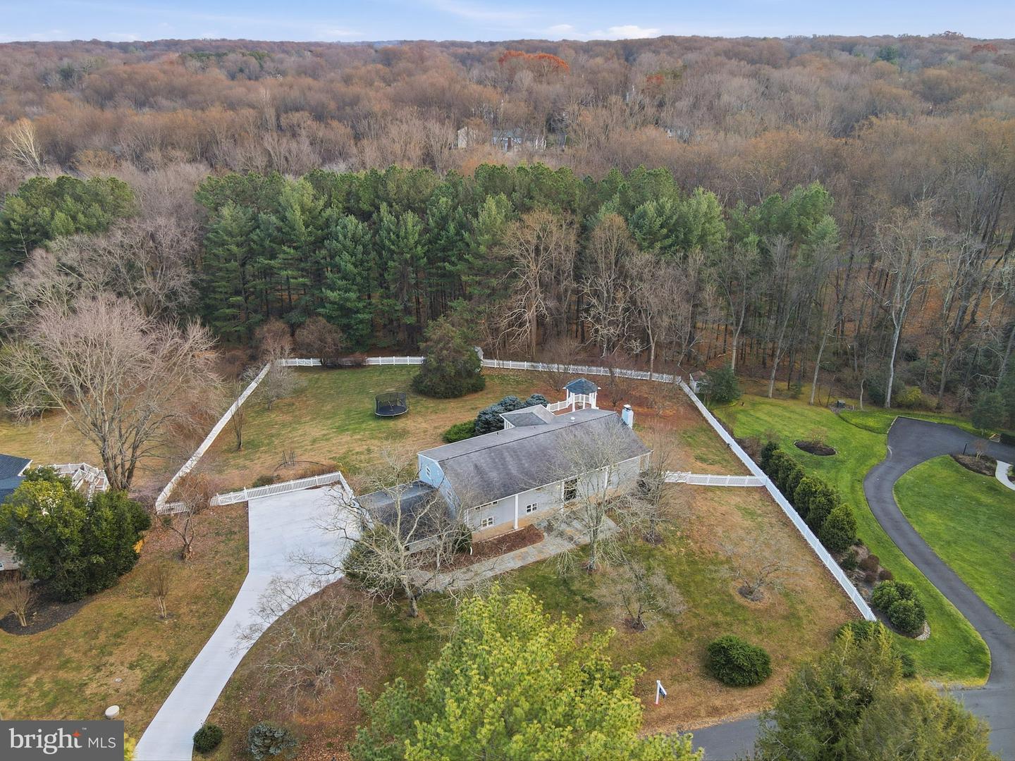 3017 LEEFIELD DR, HERNDON, Virginia 20171, 5 Bedrooms Bedrooms, 9 Rooms Rooms,3 BathroomsBathrooms,Residential,For sale,3017 LEEFIELD DR,VAFX2280720 MLS # VAFX2280720